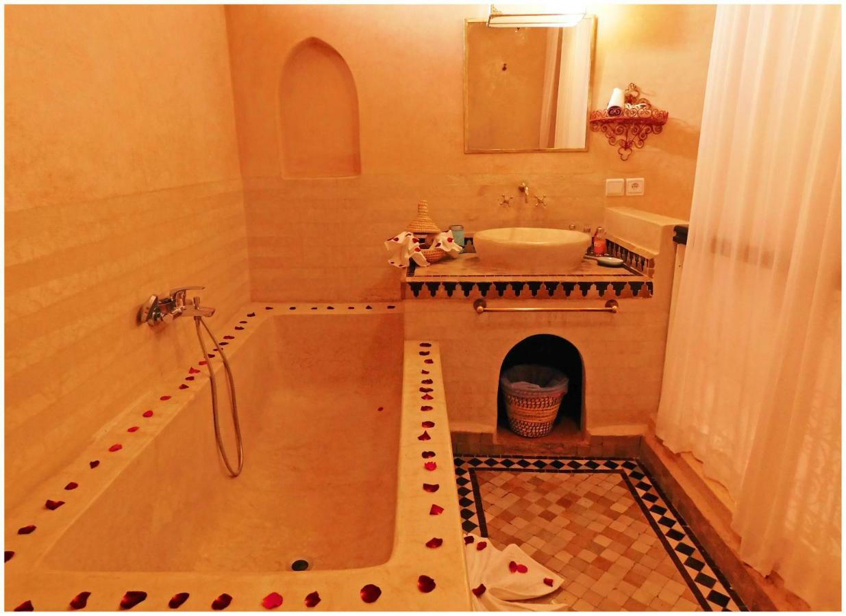 Riad La Rose D'Orient Маракеш Екстериор снимка