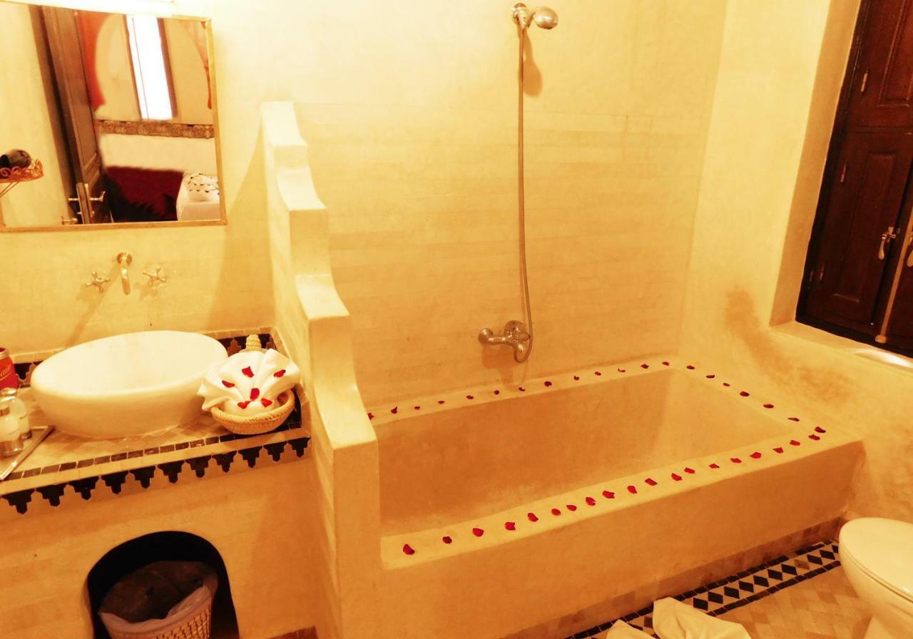 Riad La Rose D'Orient Маракеш Екстериор снимка